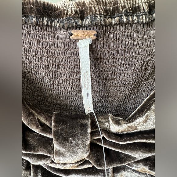 NEW FREE PEOPLE VELVET LONG SLEEVE TOP - Picture 7 of 11